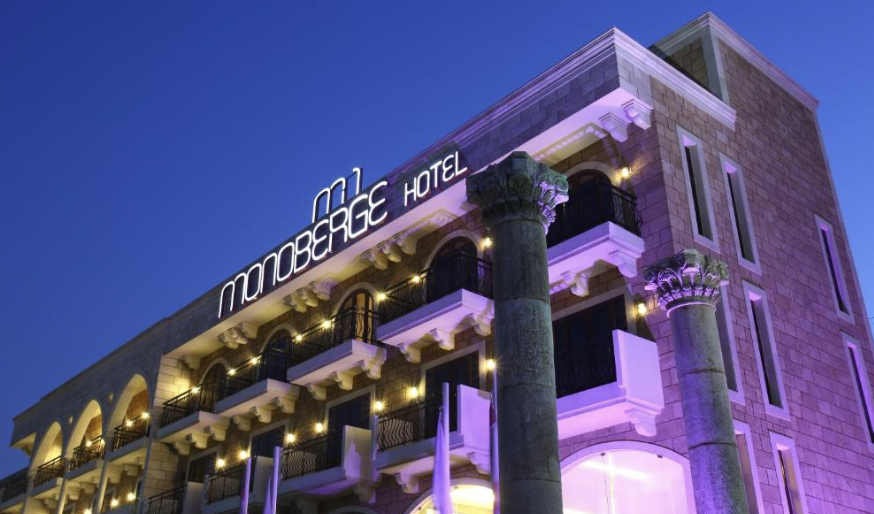 Monoberge Hotel